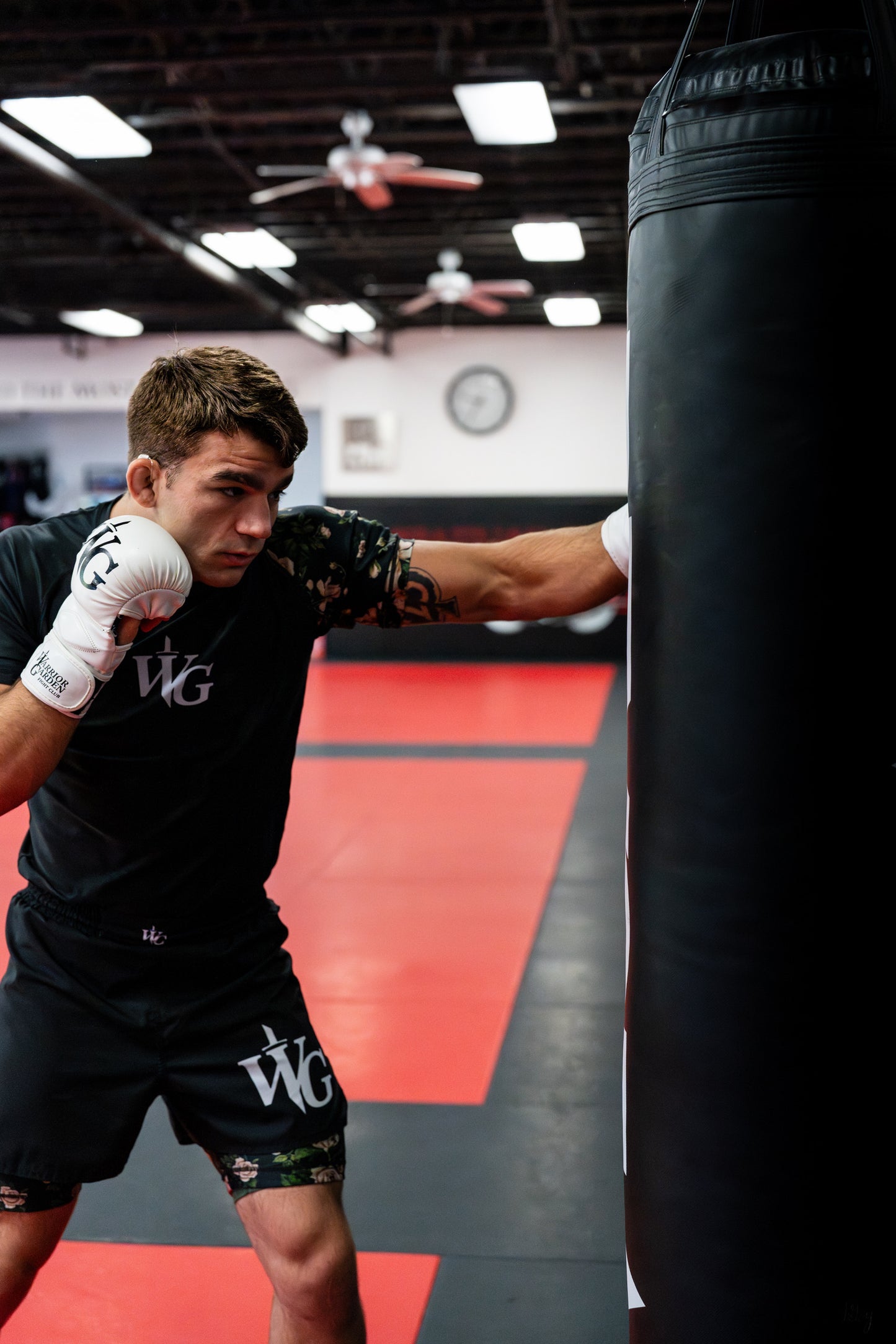 ᴡɢ ʜʏʙʀɪᴅ ᴍᴍᴀ ɢʟᴏᴠᴇ