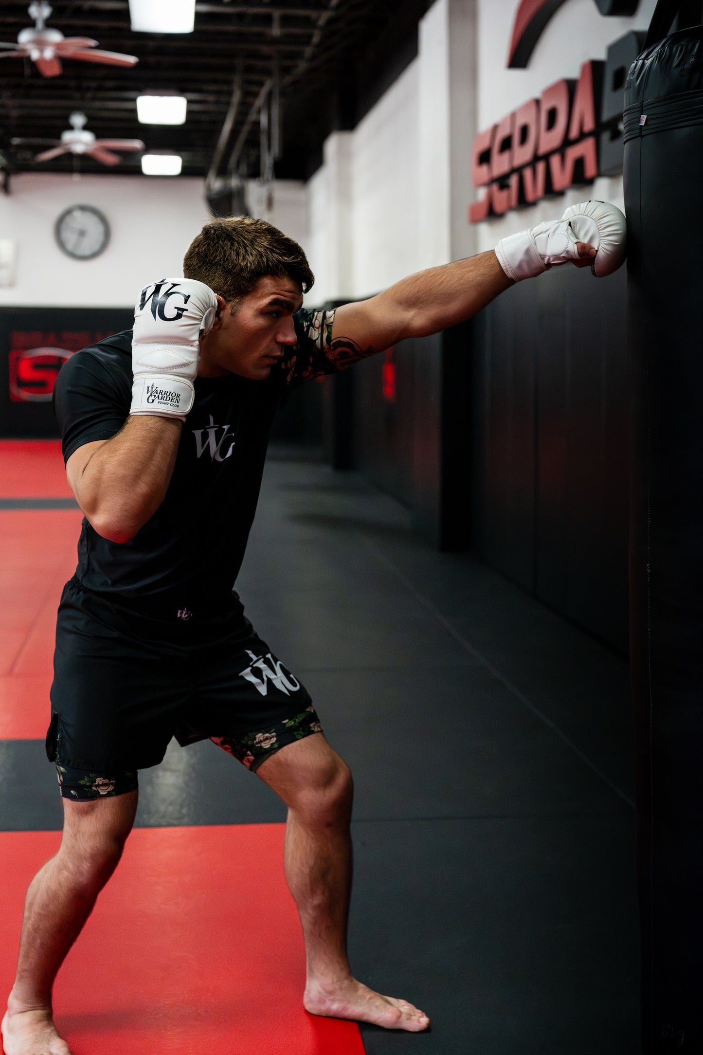 ᴡɢ ʜʏʙʀɪᴅ ᴍᴍᴀ ɢʟᴏᴠᴇ