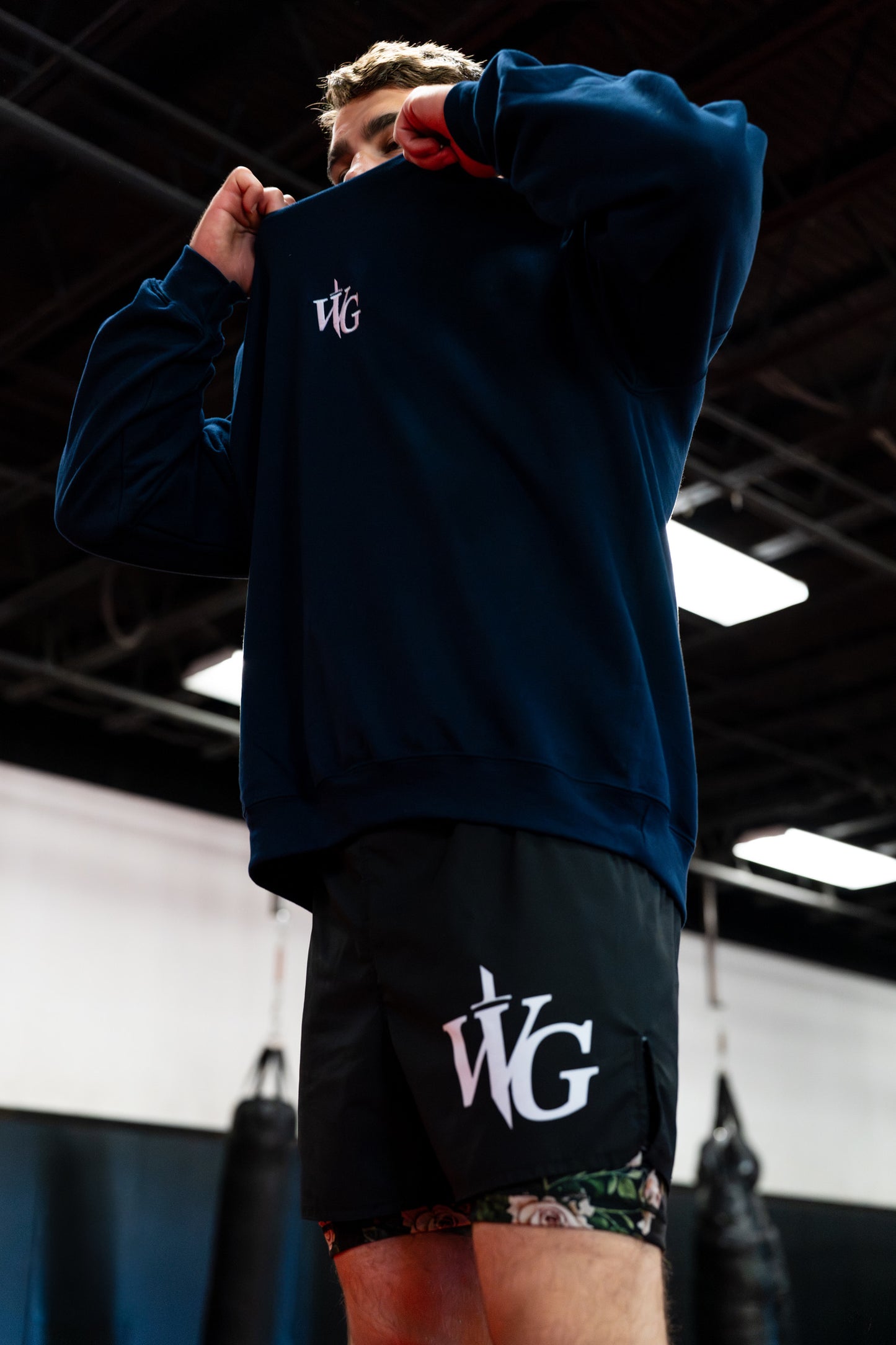 ʜᴇᴀᴠʏᴡᴇɪɢʜᴛ sᴡᴇᴀᴛsʜɪʀᴛ | sᴛᴀɴᴅᴀʀᴅ ꜰɪᴛ | ᴇᴍʙʀᴏɪᴅᴇʀᴇᴅ