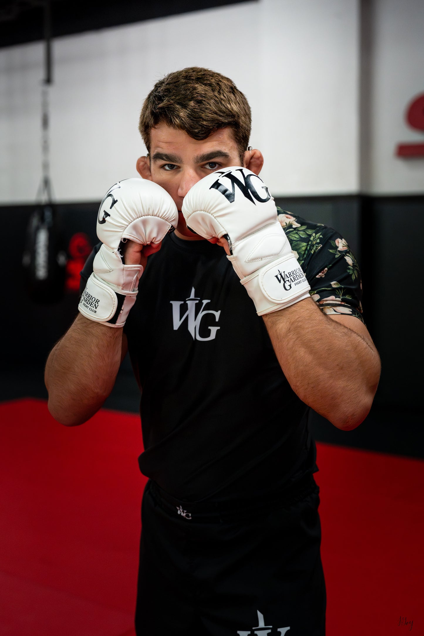 ᴡɢ ʜʏʙʀɪᴅ ᴍᴍᴀ ɢʟᴏᴠᴇ